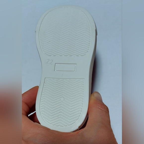 NEW Monnalisa sneakers with glittery velcro straps - Picture 5 of 5